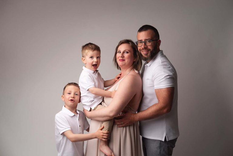 photo grossesse 77 - photographe grossesse saint pathus - photo grossesse meaux- photographe ile de france - seance photo - photo de grossesse en famille