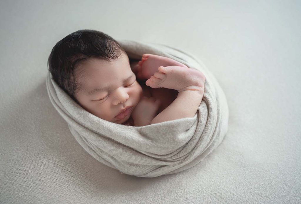 photographe nouveau ne - photographe bebe - photographe professionnelle Seine et Marne proche Ile de France et Oise - photographe naissance a domicile - photographe naissance Saint Pathus - photographe nouveau ne Meaux